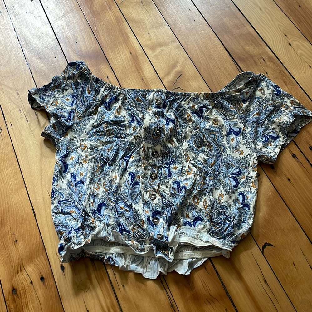 Cute crop top